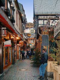 Weihnachtsmarkt Rdesheim, Drosselgasse, Weinberg, Bild 06,  Wilhelm Hermann, 29. November 1998